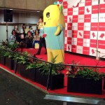 【ふ】ふなっしーは、大阪でのイベントに出演中